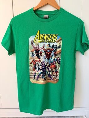 Marvel Avengers West Coast Graphic Tee – Vintage Comic – Gildan – Size Small